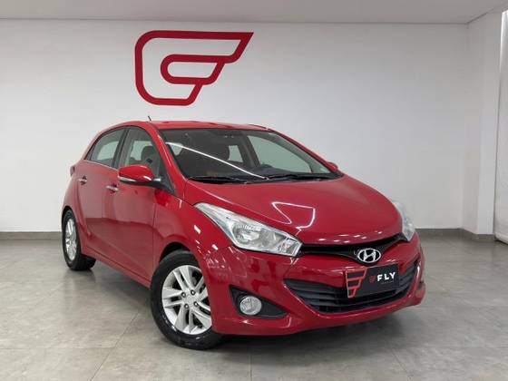 HYUNDAI HB20 1.6 PREMIUM 16V FLEX 4P AUTOMÁTICO HYUNDAI HB20 1.6 PREMIUM 16V FLEX 4P AUTOMÁTICO